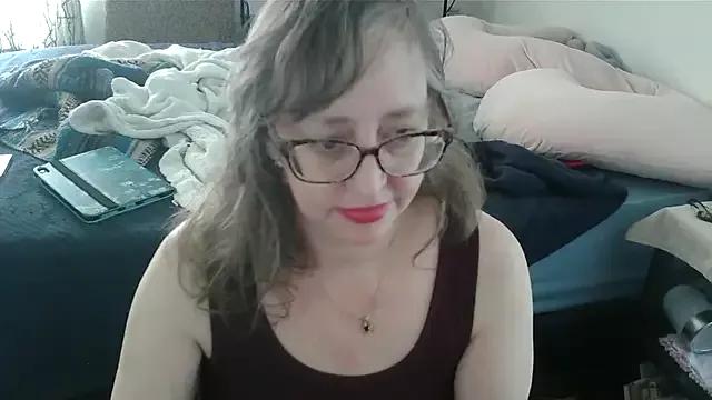 LilyLuscious from StripChat