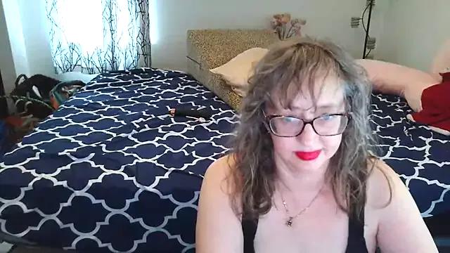 LilyLuscious from StripChat