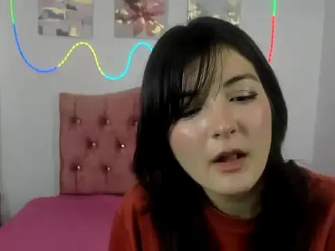 LilyWest19 from StripChat is Freechat