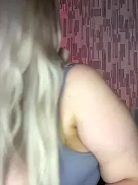 Lina_Hottie from StripChat is Freechat