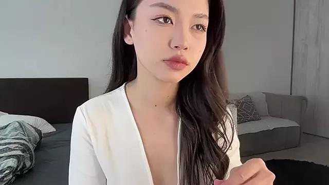 lina_sunflower from StripChat is Freechat