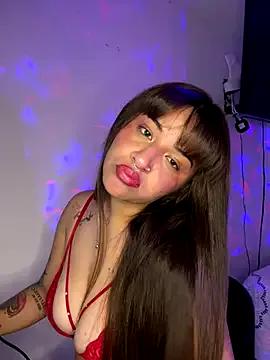 Linda_Bellucci from StripChat is Freechat
