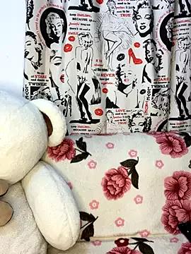Linda_rouse from StripChat is Freechat