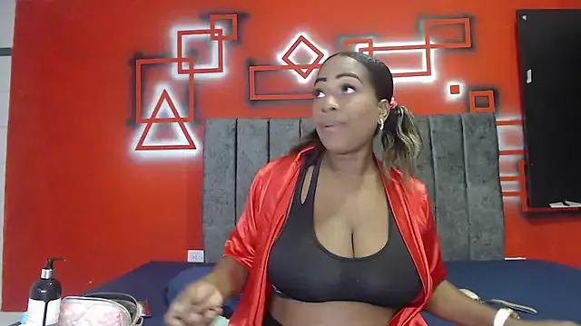 linda_sex_love from StripChat is Freechat