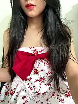 Linndaa_12 webcams show profile image 