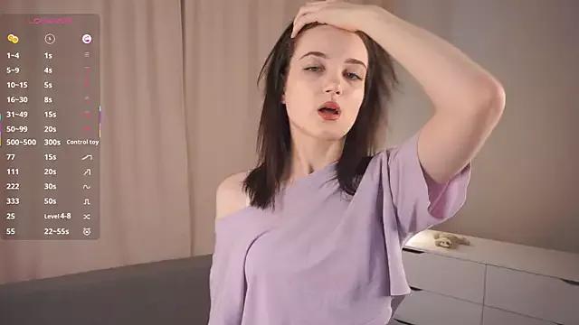 LinseyBongiorno from StripChat is Freechat