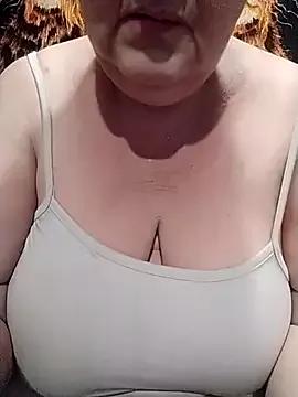 lipsmamy from StripChat is Freechat