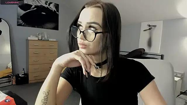 Lisa__Johnson from StripChat is Freechat