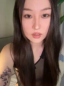 LisaNeverDie from StripChat is Freechat