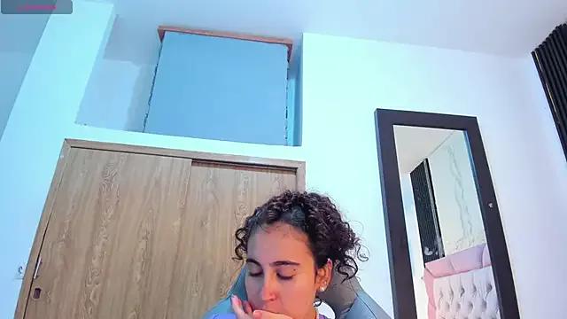 Lissa-1 from StripChat is Freechat