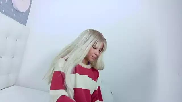 Little_cocksucker from StripChat is Freechat