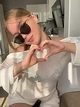 Little_Forest_ELF from StripChat is Freechat