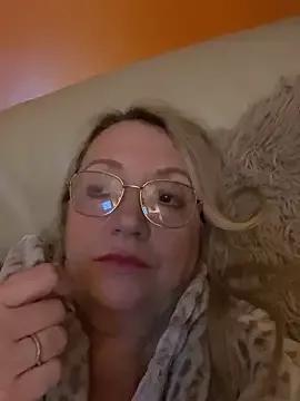 Littleangeleyes from StripChat is Freechat