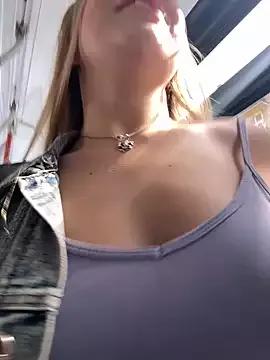 Outdoor cams: Check out the delight of messaging and cam2cam with our hot streamers, who will teach you all about attraction and whims with their cute curves.