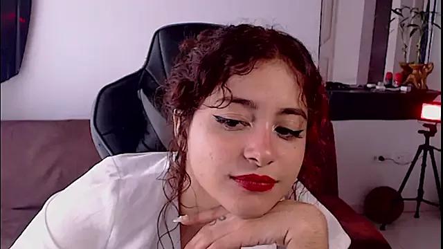 lizzy-c-e-e from StripChat is Freechat