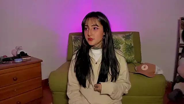 lola_n_apolo from StripChat is Freechat