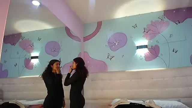 Lola_Vecassalt from StripChat is Freechat