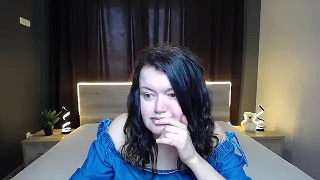 LolaHikls from StripChat is Freechat