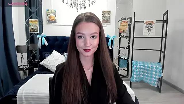 LoraSunnyy from StripChat is Freechat
