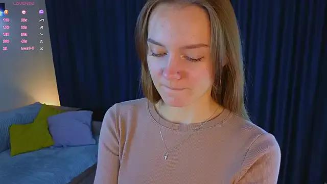 LouisaChaobal from StripChat is Freechat