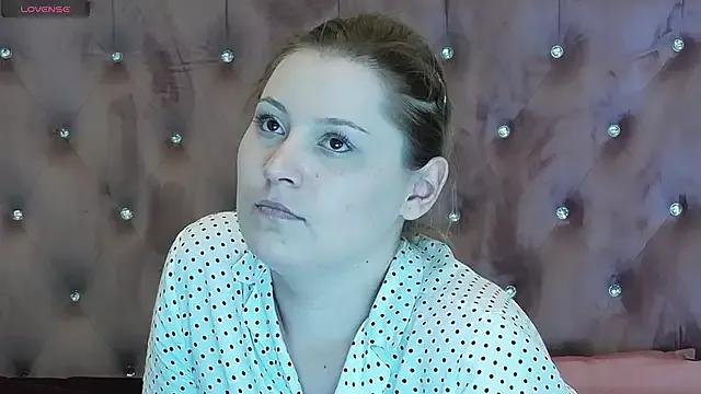 LoveeJenny from StripChat is Freechat