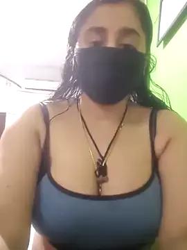 Lovely_Queennn from StripChat is Freechat