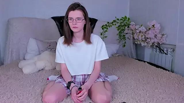 LovelyDeisy from StripChat is Freechat