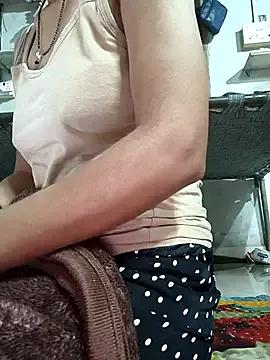 LOVELYKAJALBHABHI from StripChat is Freechat