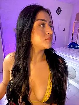 lucianaroy from StripChat is Freechat