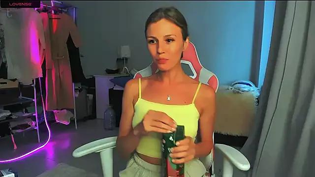 LucyExtravaganza from StripChat is Freechat