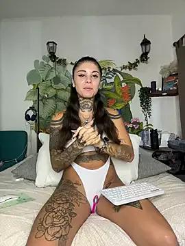 lucyrossink from StripChat is Freechat