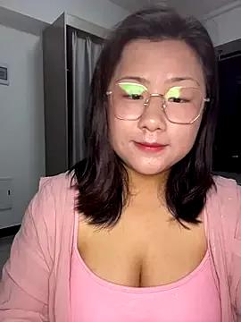 Lulu-Baby33 from StripChat is Freechat