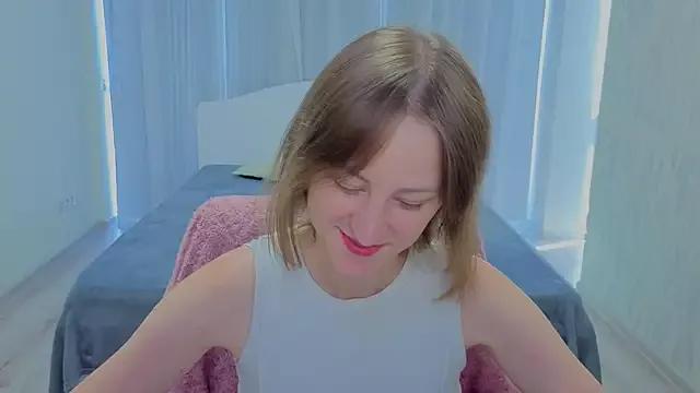 LuluChiiii from StripChat is Freechat