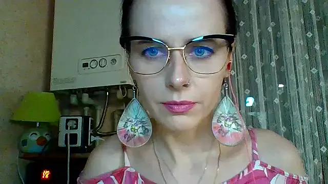 Girls free live sex cams: Check out the satisfaction of typing and cam2cam with our sensual livestreamers, who will teach you all about temptation and desires with their smoking hot physiques.