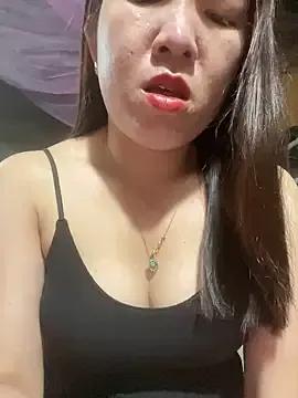 Luna-ass from StripChat is Freechat