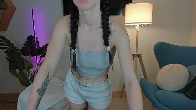 Luna__Baby from StripChat is Freechat