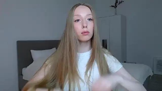 Luna_insniity from StripChat is Freechat