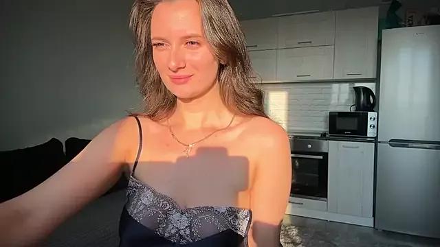 Luna_Raee from StripChat is Freechat