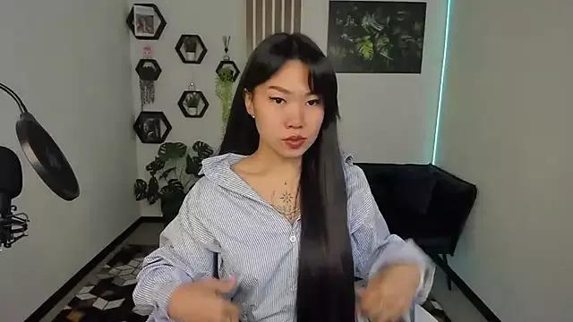 LunaPurrr from StripChat is Freechat