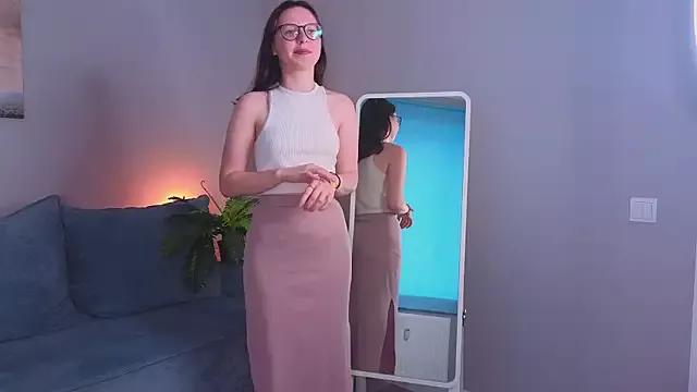 LynnaFigge from StripChat is Freechat