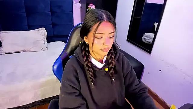 Maddiee_Jackson from StripChat is Freechat