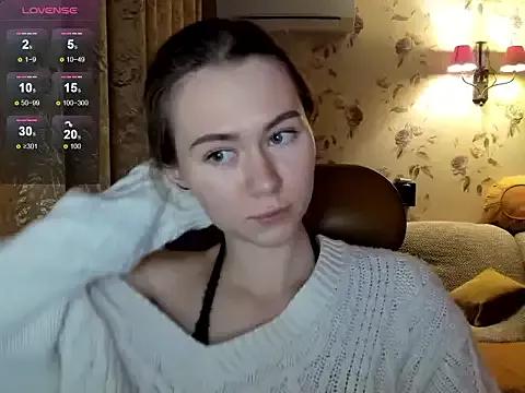 MadeleineWiliams from StripChat is Freechat