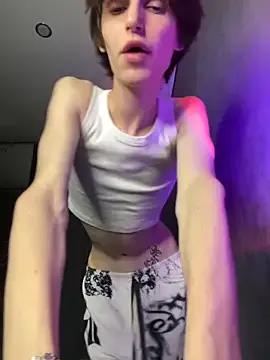 madi_snow from StripChat is Freechat