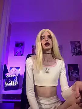 madi_snow from StripChat is Freechat