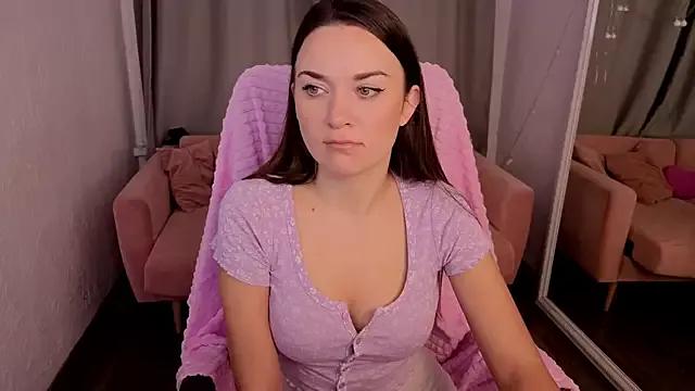 Madison_Golden from StripChat is Freechat