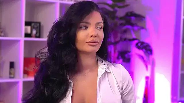 MadisonColes from StripChat is Freechat