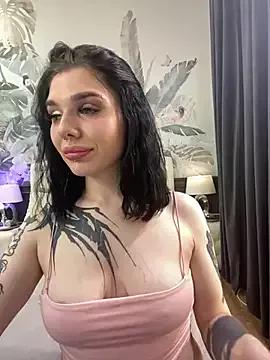 MaeveMoon from StripChat is Freechat