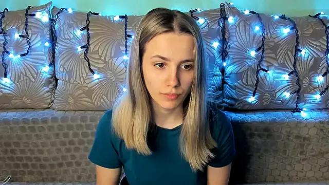 Girls free live sex cams: Check out the satisfaction of typing and cam2cam with our sensual livestreamers, who will teach you all about temptation and desires with their smoking hot physiques.
