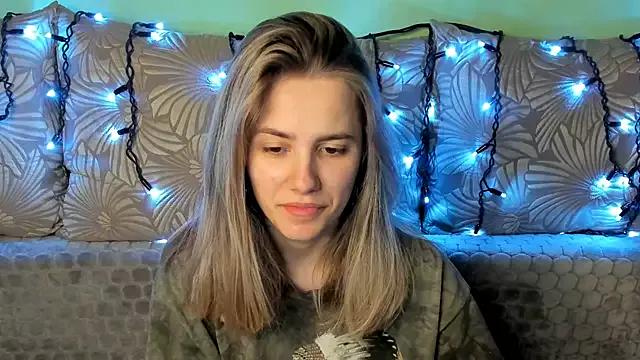 Photos of MaggieCake from StripChat is Freechat