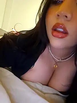 Check out our freechat fingering entertainers from our Custom and Multi clubs and checkout exclusive access to highly customizable content, such as curves, hair, tits, slit type and many more.